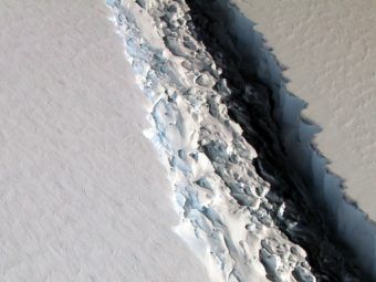 massive iceberg breaks away from antarctica