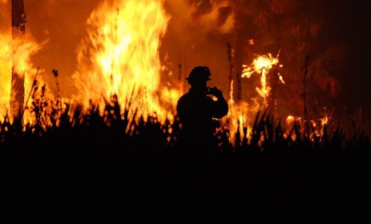 global warming creates “the worst of all possible worlds” for california fires