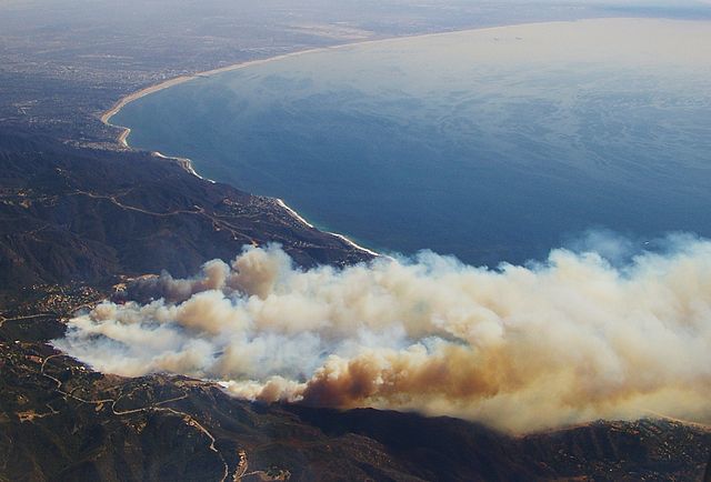 a simple but seldom-used tactic to prevent wildfires: turn off the power grid when winds pick up