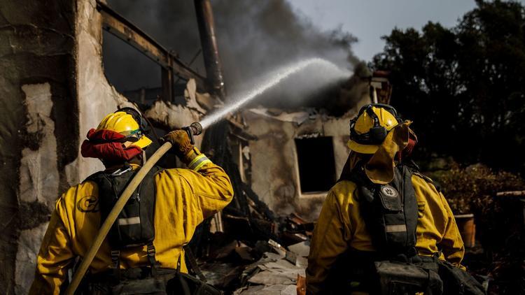 l.a.’s increasingly hot and dry autumns result in ‘these near-apocalyptic fires’