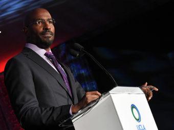 pierce brosnan, van jones speak out about climate change at ucla ioes gala