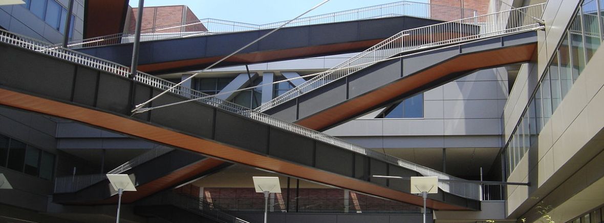 california_nanosystems_institute_interior_walkways_ucla