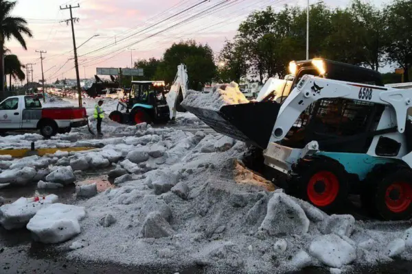daniel swain in cnet: freak hail and flooding creates summer icebergs in a mexican city