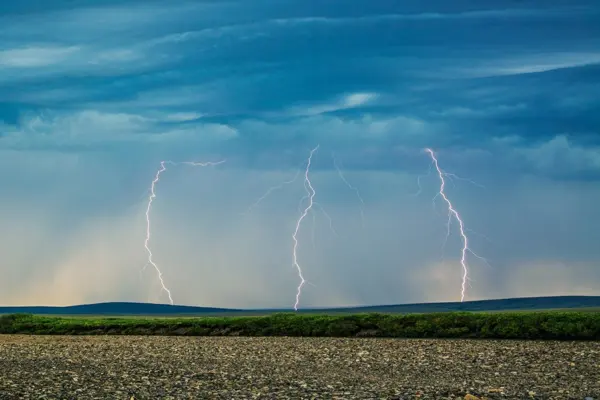 daniel swain in wired: why lightning strikes in an arctic gone bizarro