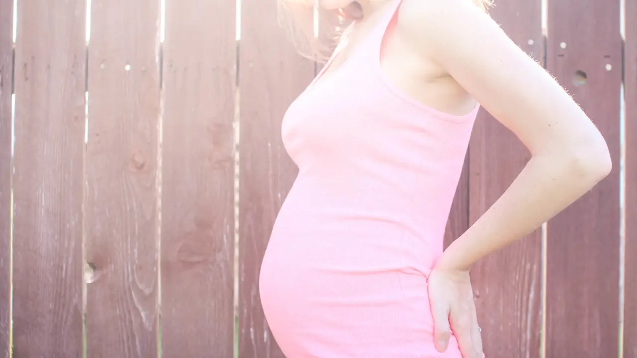 many pregnancies are shorter as climate change causes more 90-degree days