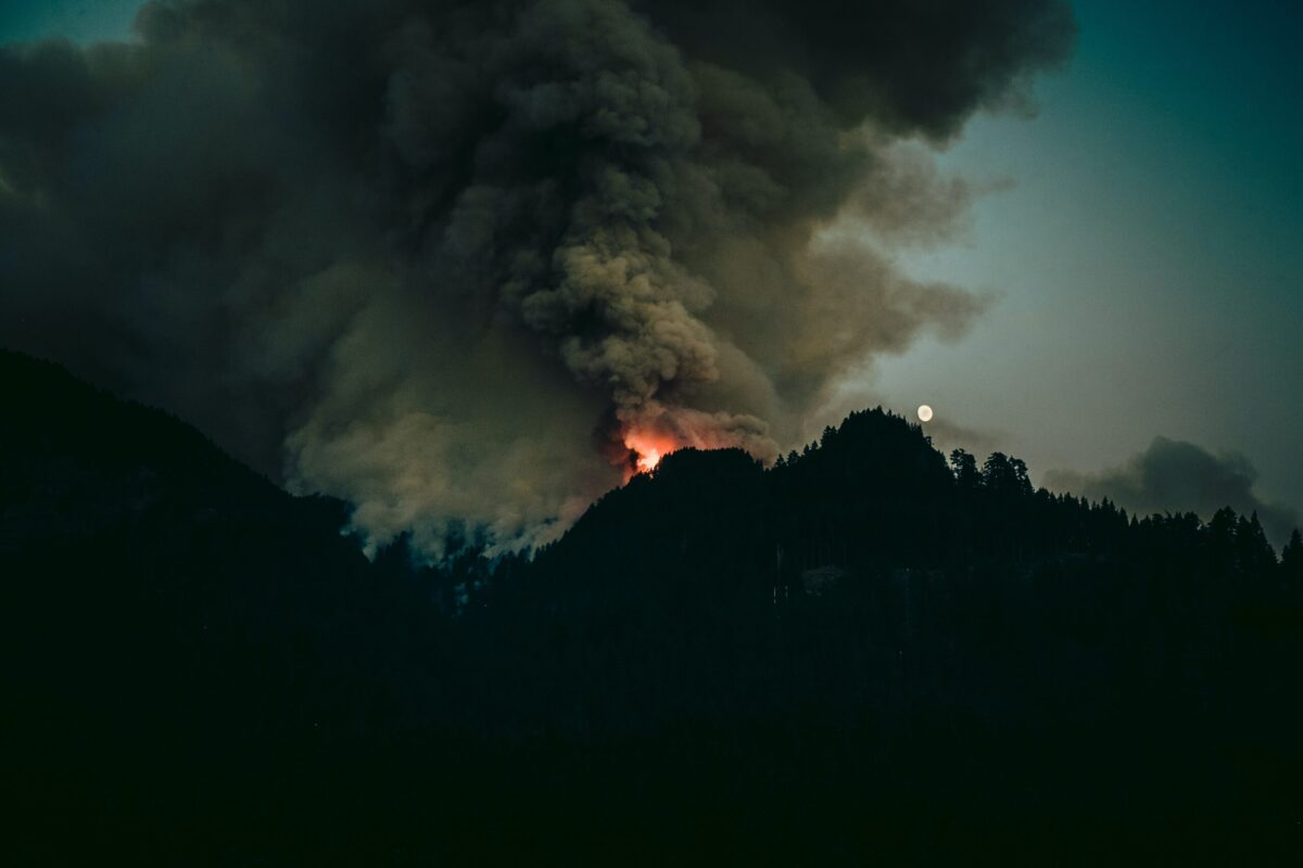 Daniel Swain in The New York Times: 90,000 Told to Flee as California Fires Nearly Double in Size