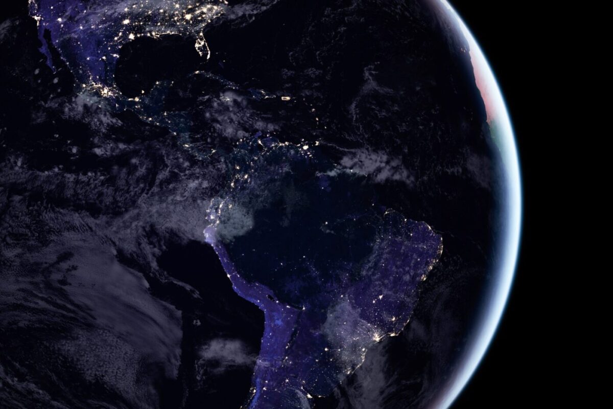study reveals which outdoor lighting minimizes harm to insects