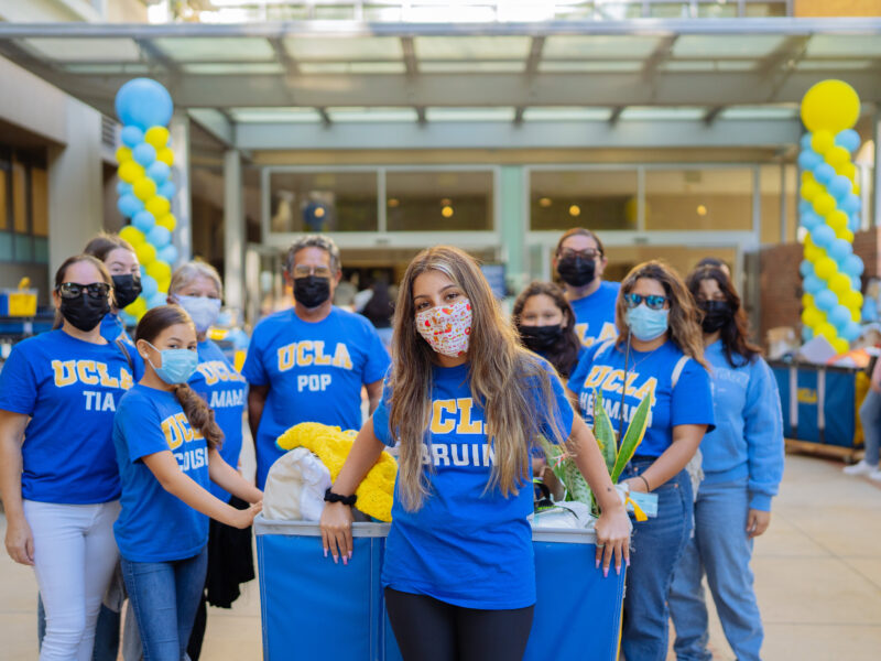 Incoming student Emelin Vivar poses with family on her move-in day to Sproul Hall at UCLA.