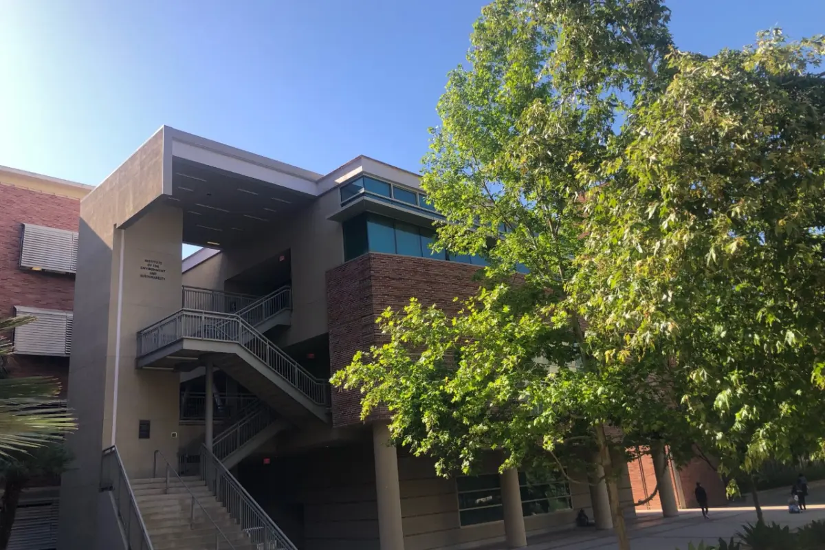 la-kretz-hall
