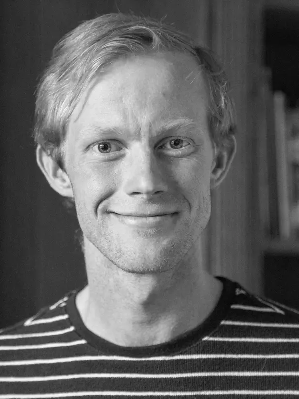 Headshot----small-bw-