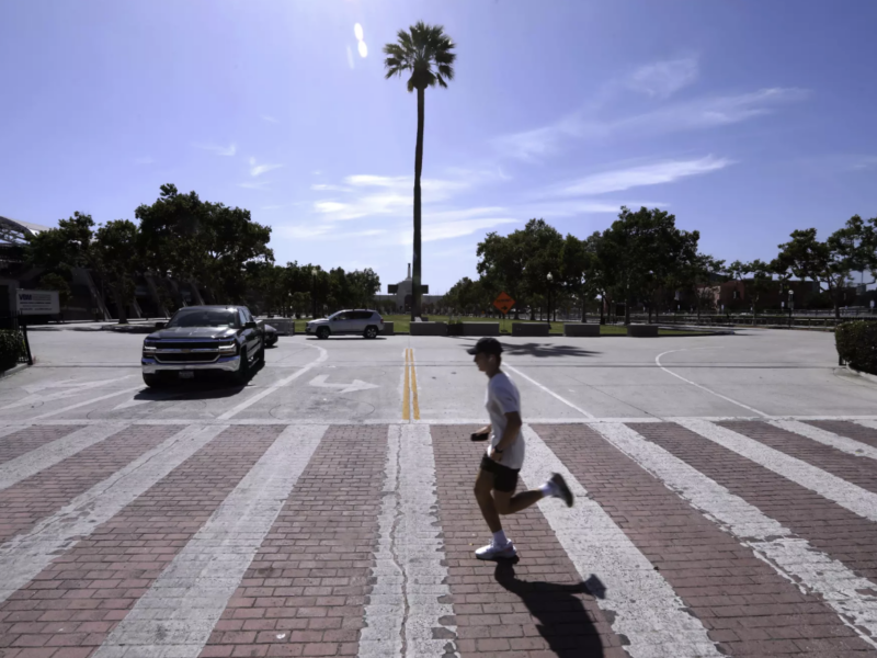 Urban heat mitigation. Heat islands. Lorena Elebee /LOS ANGELES TIMES