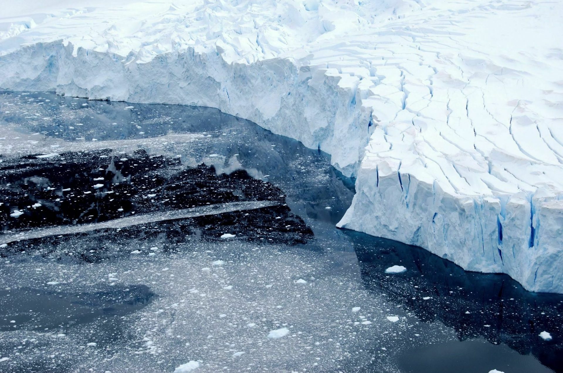 Antarctic sea ice is now less likely to recover after melting, according to new research