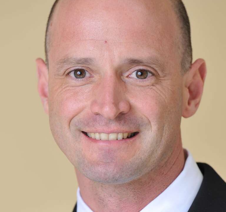 j.r. deshazo