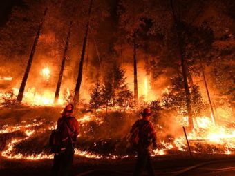 enormous wildfires spark scramble to improve fire models