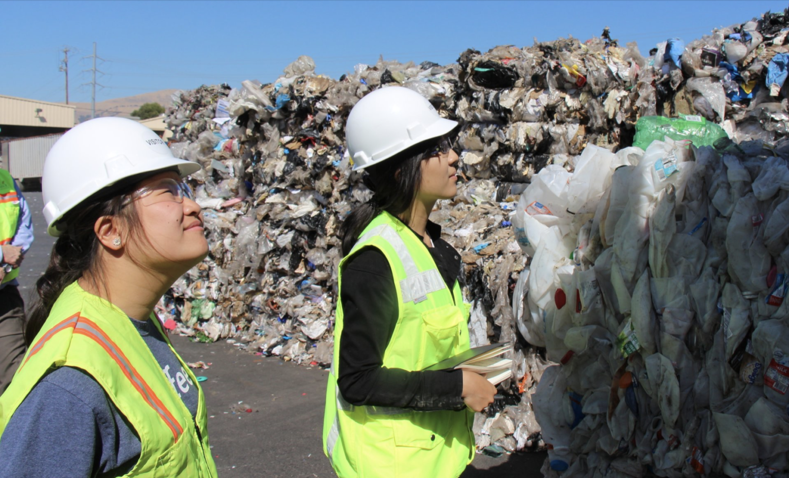 a 24-year-old has invented a new way to break down plastic waste and prevent it from landing in the ocean